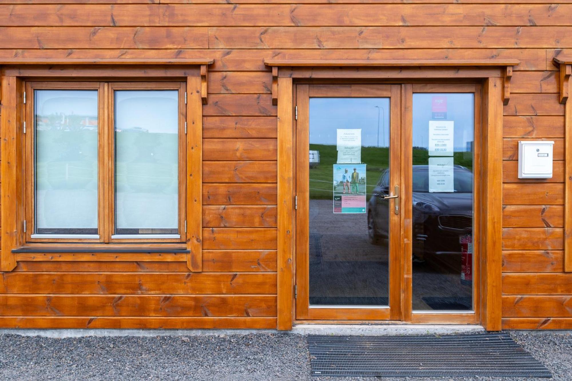 Gladheimar Guesthouse Бльондюоус Екстер'єр фото