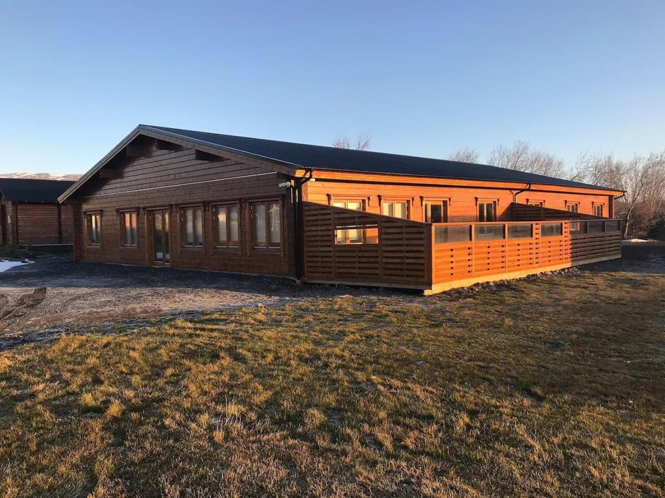 Gladheimar Guesthouse Бльондюоус Екстер'єр фото